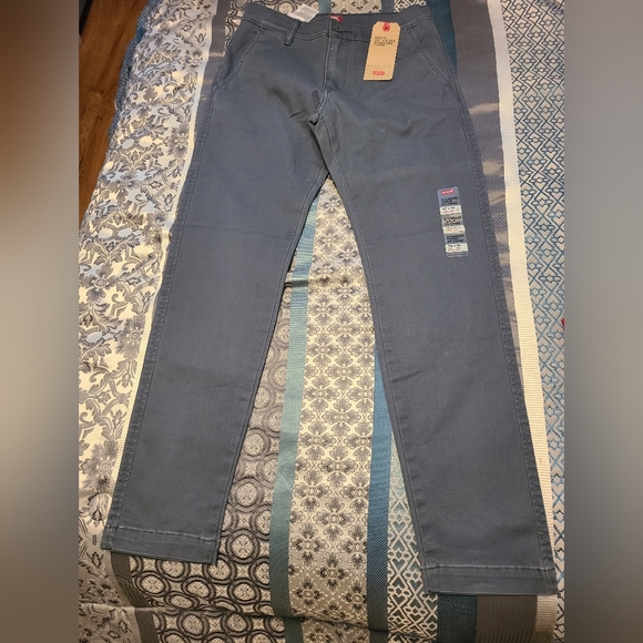 Levi’s XX Chino Standard Taper Stretch Pants - Picture 4 of 10